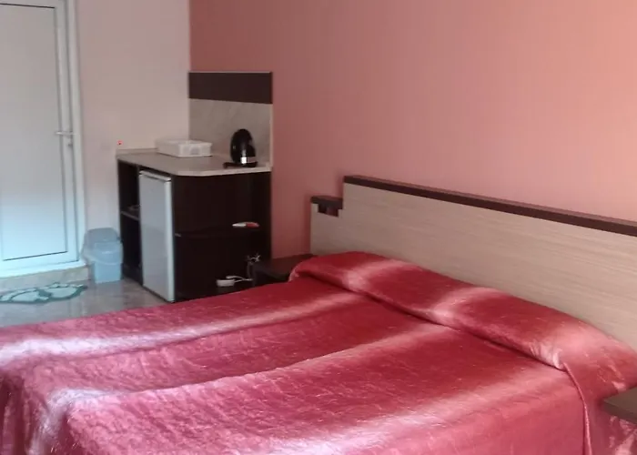 Къща за гости Mak Complex