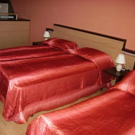 Mak Complex Πανσιόν Πομόριε