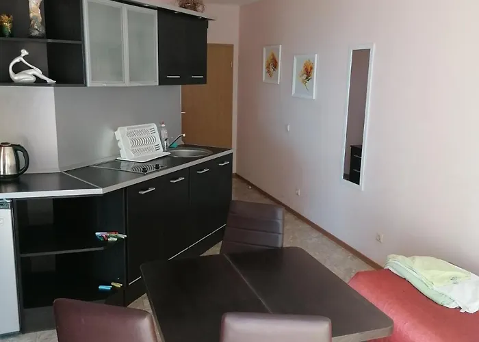 Konukevi Mak Complex Ahyolu