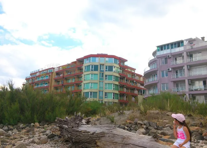 Konukevi Mak Complex 3*